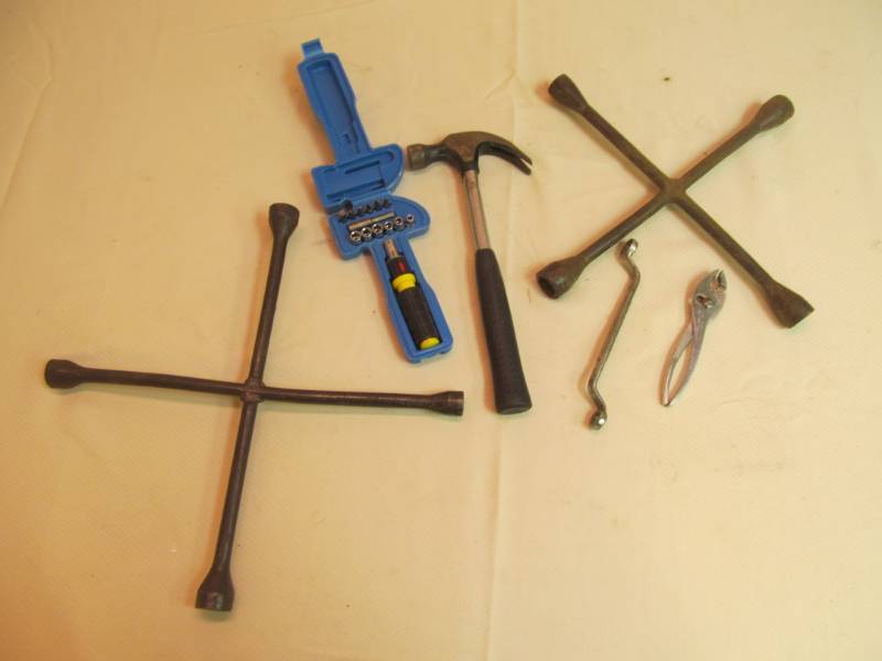 lot 226 image: 2 Tire Irons, hammer, plier, Botend Wrench, Mini tool set