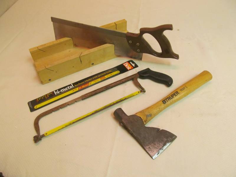 lot 227 image: Mitre Saw and box, Hack saw with extra Blades, Truper Hatchet