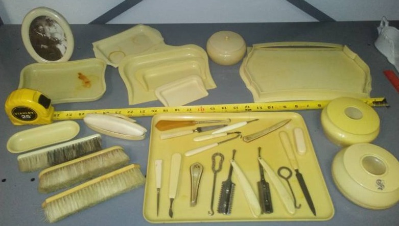 lot 212 image: Ivory Pyralin set, Celluloid, Bakelite Style dresser set