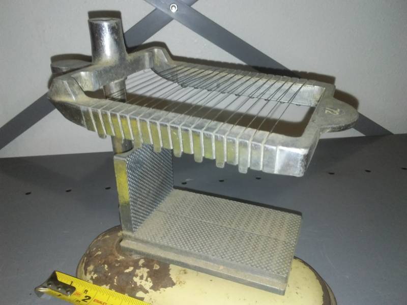 lot 226 image: Butter Pat slicer