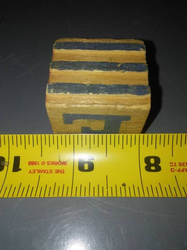 lot 260 image: Vintage wood blocks 1.25 size common standard, Q - 59 Disney.