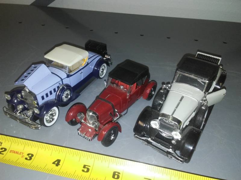 lot 282 image: 29 Lincoln Roadster, 34 Aston, 30 Pierce Arrow.