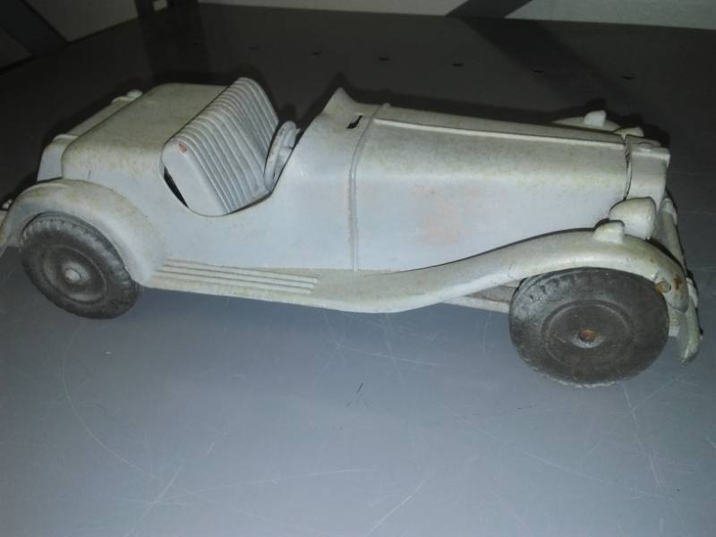 lot 285 image: Hubley kiddie toy two-door coupe vintage in primer