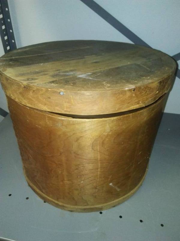 lot 296 image: Wood Hat  Cheese Box,