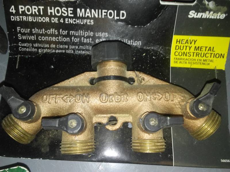 lot 316 image: Metal 4-port hose manifold sprays and more.