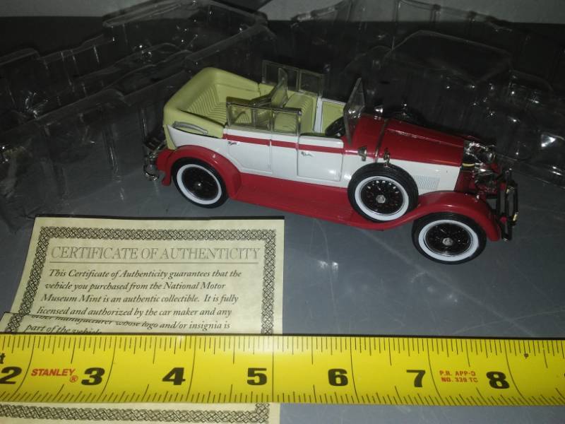 lot 339 image: 1928 Lincoln Dietrich L convertible with COA