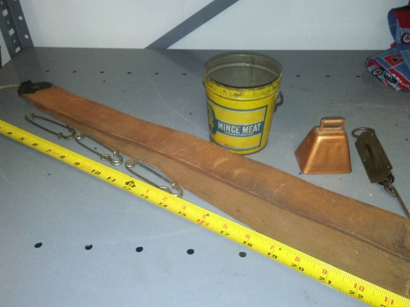 lot 407 image: Vintage knife honing belt and more.