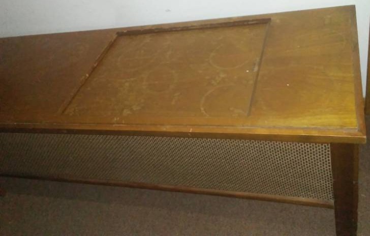 lot 436 image: Wood Stereo Cabinet, phonograph Coronado Brand.