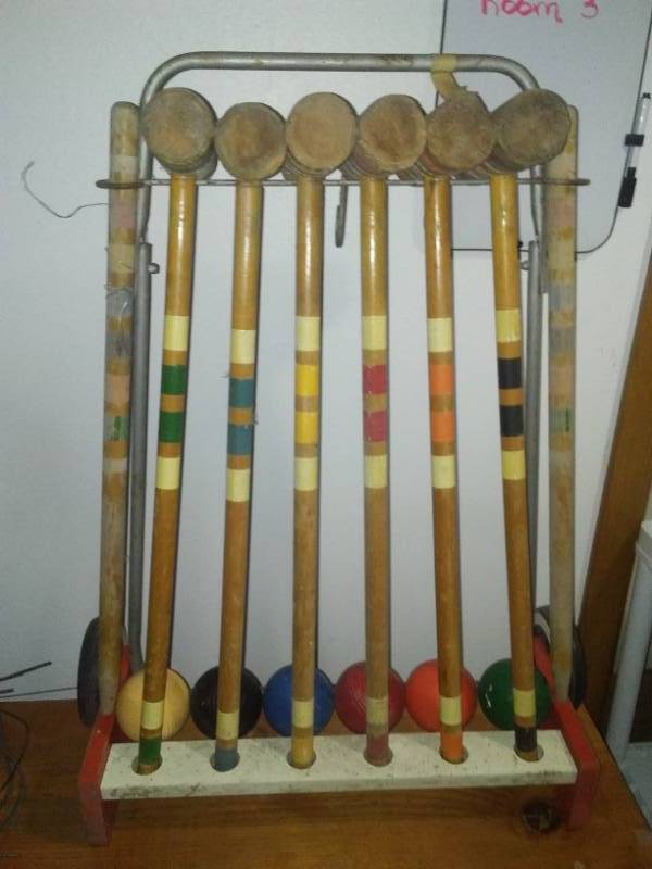lot 440 image: Vintage Croquet Set