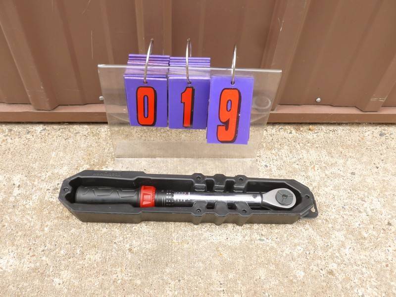 lot 19 image: SnS Auctions # 375 Lawn Care & Tools