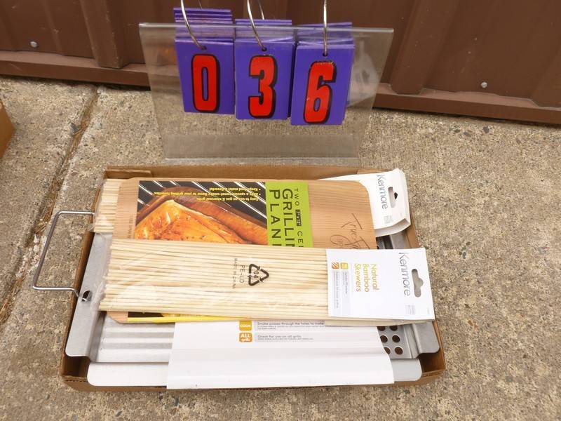 lot 36 image: SnS Auctions # 375 Lawn Care & Tools