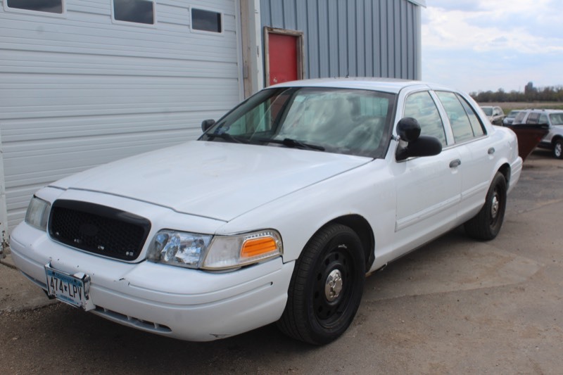 lot 3718 image: 2010 Ford Crown Victoria Police Interceptor