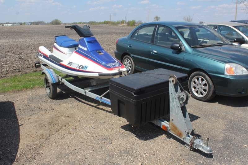 1995 Kawasaki Jet Ski w Trailer