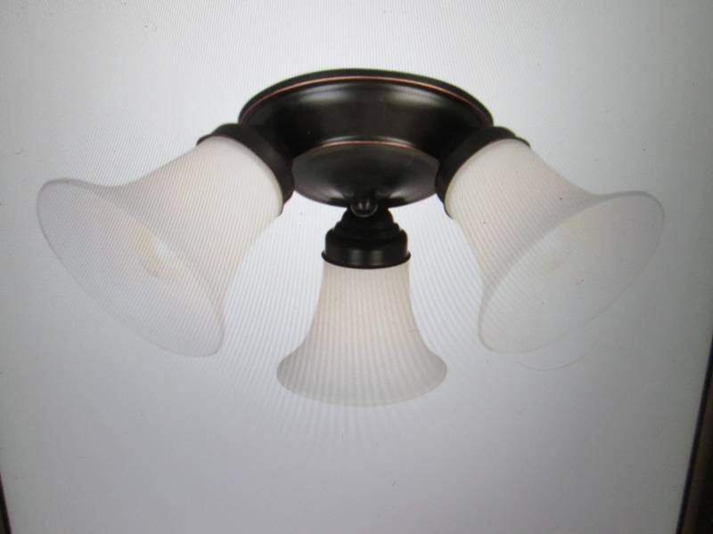 lot 80 image: Hampton Bay 17.5 3-Light Oil Rubbe...