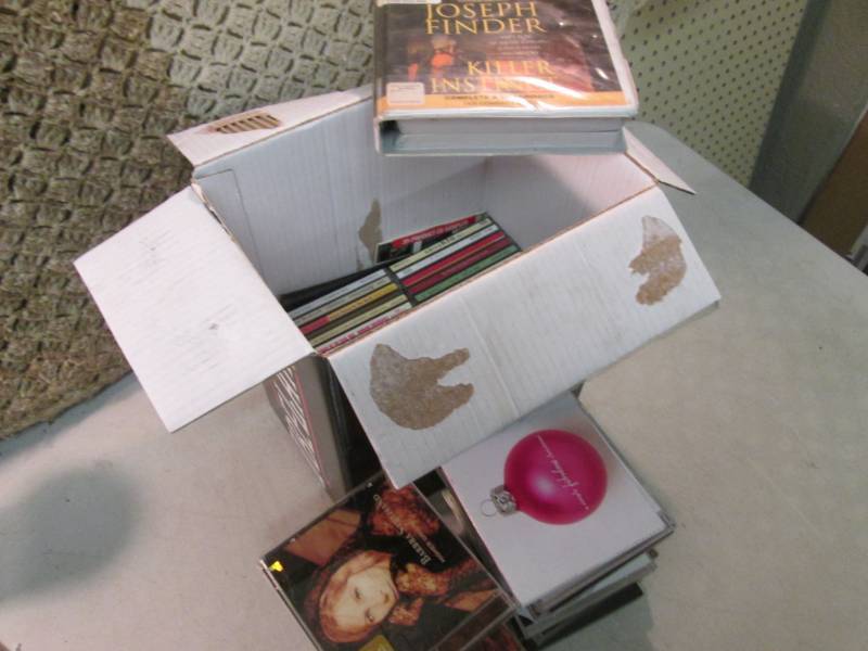 lot 86 image: Lot of CDs  CLR ...