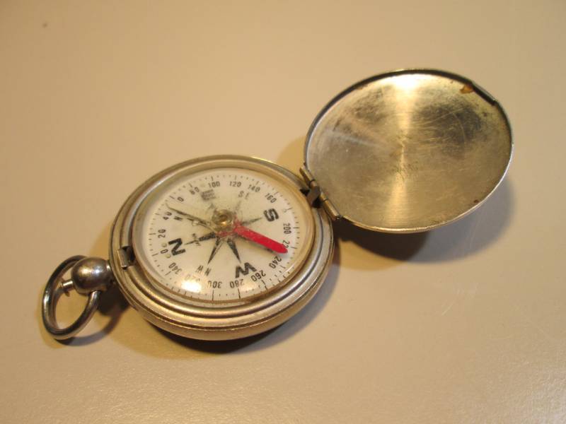 lot 126 image: Vintage Liquid Filled Compass  RMDR...