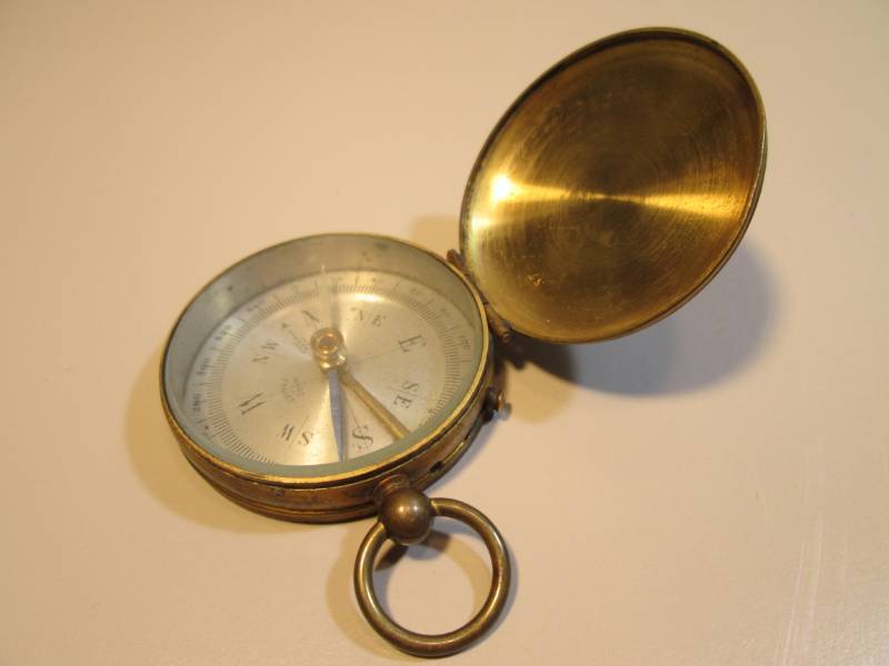 lot 127 image: Vintage Brass Compass Made In Franc...