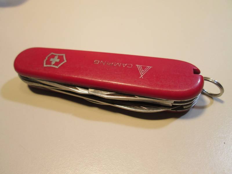 lot 146 image: Vintage Victorinox Switzerland Offi...