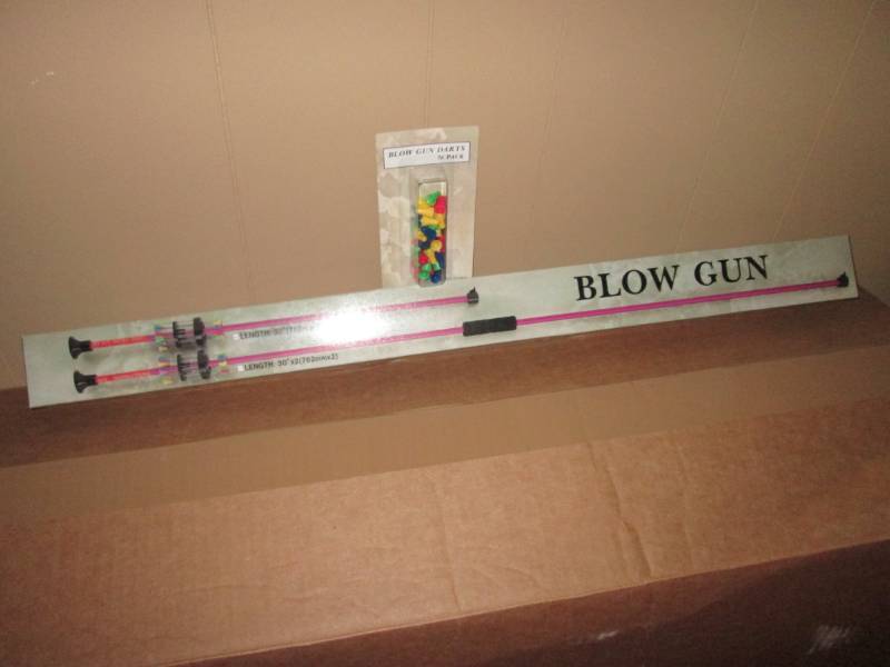 lot 156 image: 30 Aluminum Barrel Blow Gun with D...