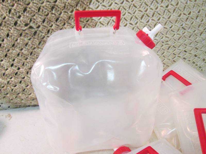 lot 200 image: Lot of 10 Fold-N-Carrier 5 Gallon W...