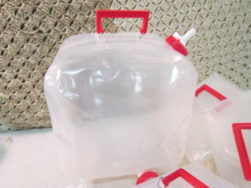 lot 203 image: Lot of 10 Fold-N-Carrier 5 Gallon W...