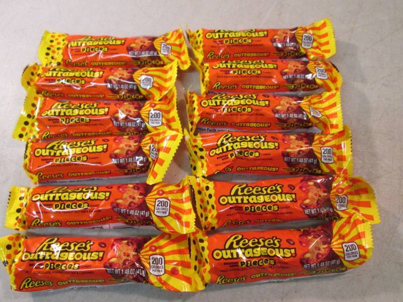 lot 223 image: 12 Reeses Outrageous Pieces Candy B...
