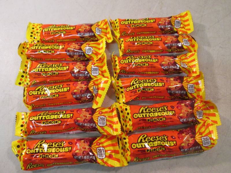 lot 224 image: 12 Reeses Outrageous Pieces Candy B...