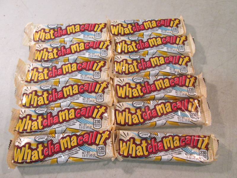 lot 233 image: 12 Whatchamacallit Candy Bars Best ...