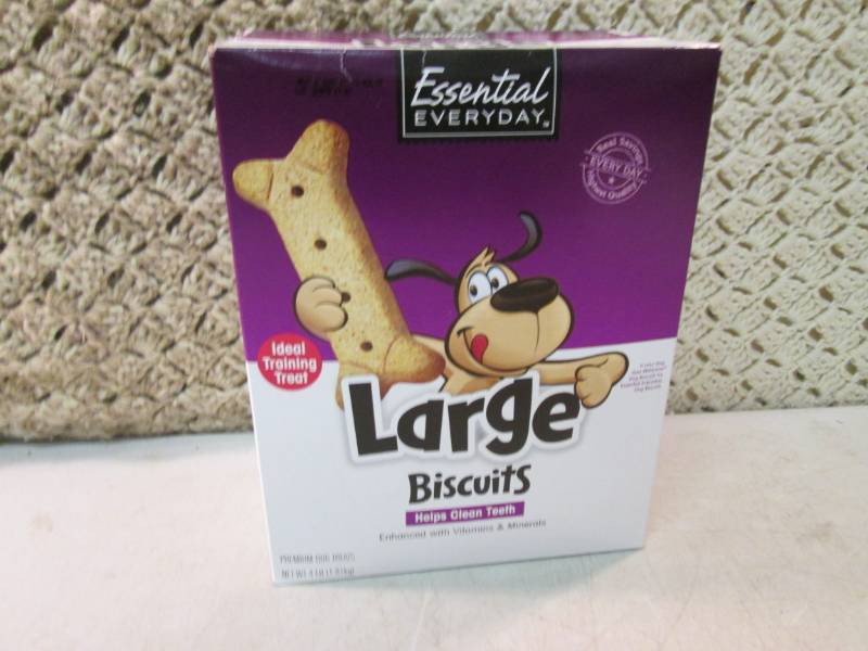 lot 247 image: 4 Pound Box of Large Dog Treat Bisc...