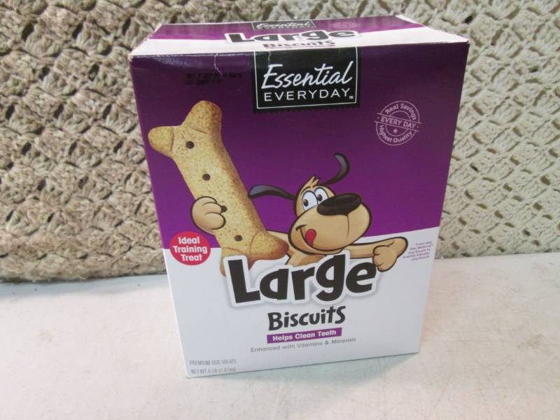 lot 248 image: 4 Pound Box of Large Dog Treat Bisc...