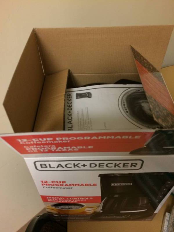 lot 59 image: Black & Decker 12 Cup Programmable Coffee Maker - Looks To Be New In Box