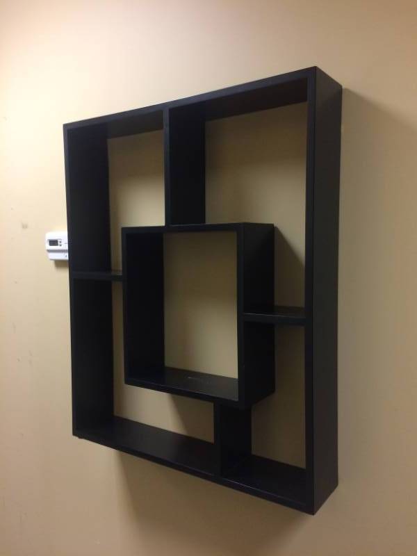 lot 118 image: Large Geometric Curio Wall Shelf - Excellent Condition