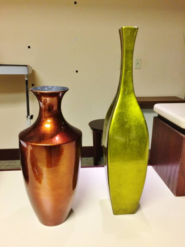 lot 31 image: Two Contemporary Display Large Metallic Vases - Excellent Condition