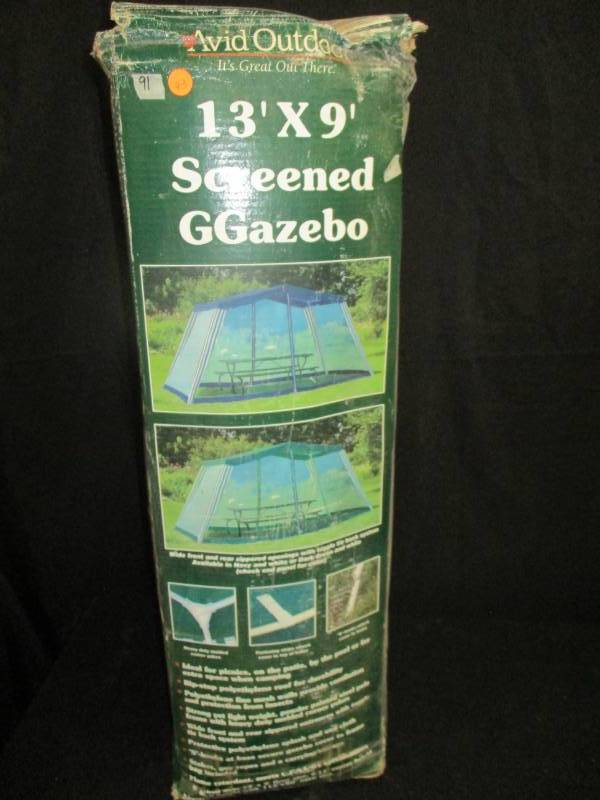 13x9 ftScreened in Tent unopened