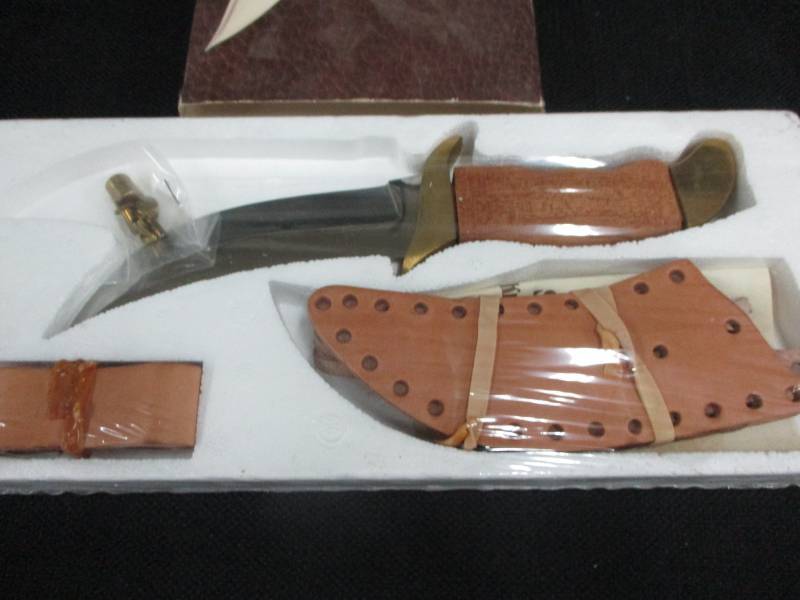 CVA Trail Knives Skinner Knife and Sheath  Intructions inside