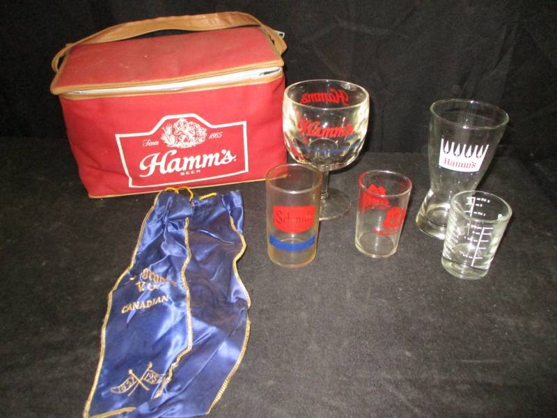 Hammns Coller and Hamms, Schmidt and mis Glasses