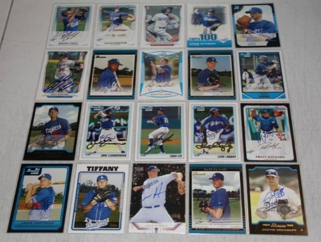 lot 15 image: Los Angeles Dodgers 20 Card Lot In Person Auto