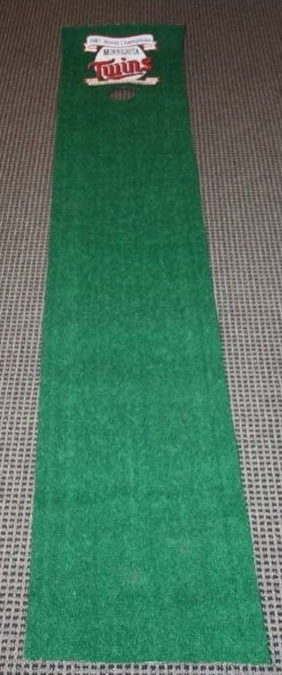 lot 21 image: 1987 1991 Minnesota Twins Putting Green Extremely Rare