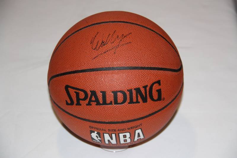 lot 39 image: Wally Szczerbiak Minnesota Timberwolves Basketball Auto
