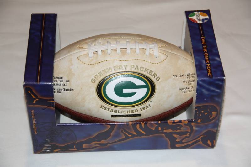 lot 45 image: Limited Edition Green Bay Packers Commemorative Football