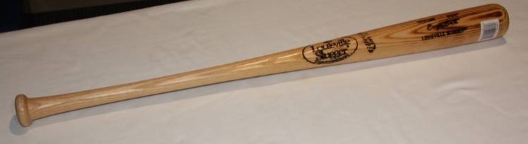 lot 64 image: George Brett Louisville Slugger Signature Series Full Size Baseball Bat