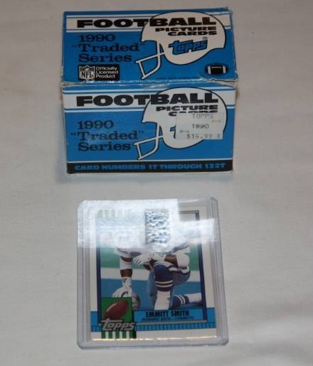 lot 71 image: 1990 Topps Traded Football Complete Set Emmitt Smith Rookie