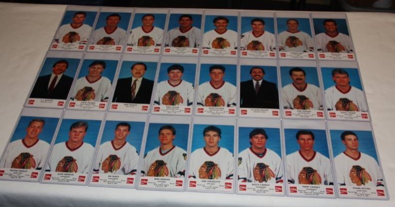 lot 72 image: 1988-89 Chicago Blackhawks Coca Cola Hockey Card Lot  24 Cards