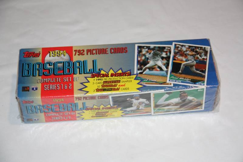 lot 82 image: 1994 Topps Baseball Factory Sealed Complete Set
