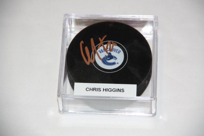 lot 96 image: Vancouver Canucks Chris Higgins Hockey Puck Auto
