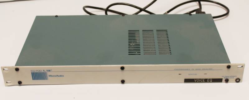 lot 17 image: Micro Audio EQ POD 1.1 B Programmable 28 Band Equalizer