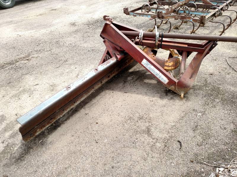 lot 13 image: Kewanee No.167  7 Rear Blade, 3 Po...
