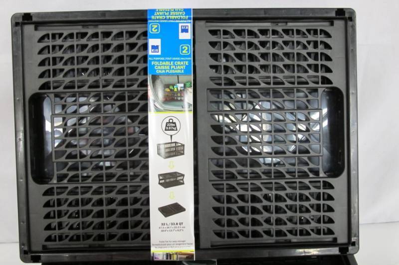 lot 62 image: 6 Black Collapsible Crates 34 Quart. - 22lb carrying capactiy