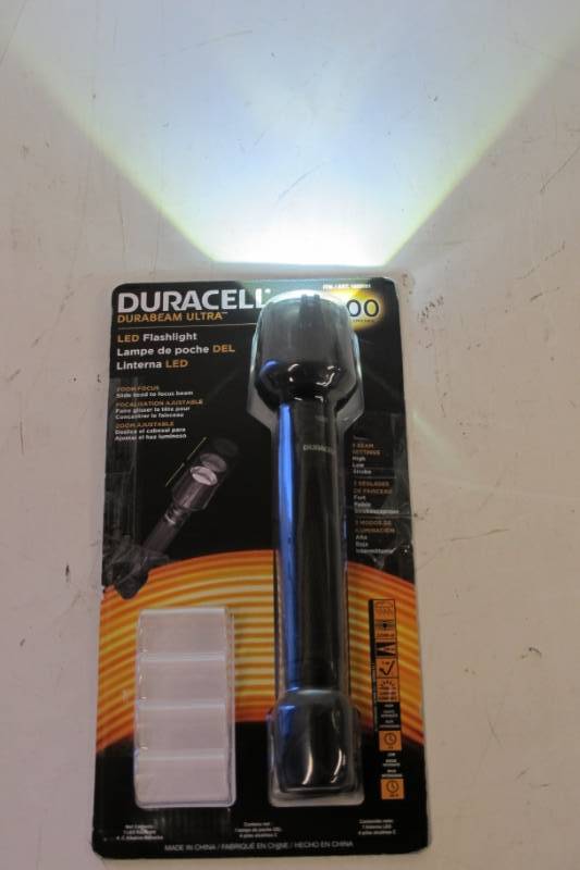 lot 108 image: Duracell Durabeam Ultra 1000 Lumen LED Flashlight - Works