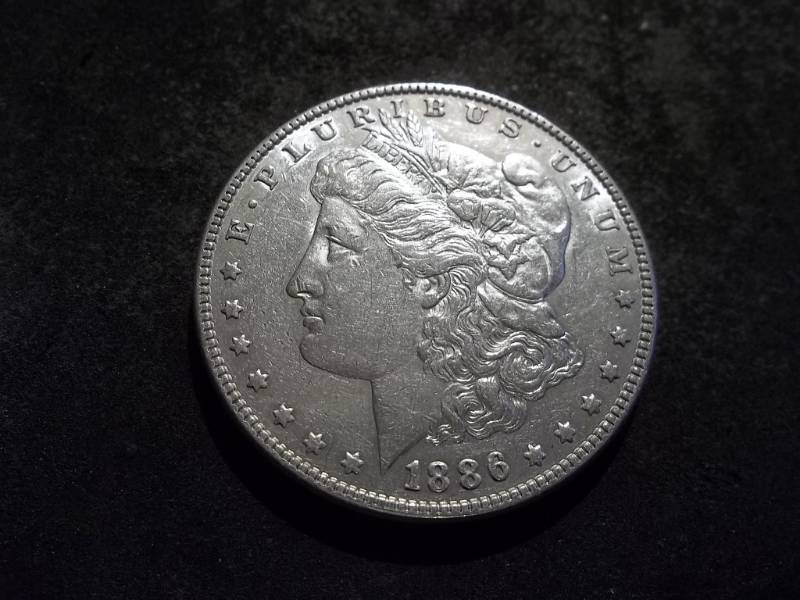 lot 25 image: 1886 Morgan Silver Dollar